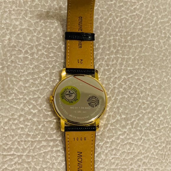 *Make an Offer* NWOT Movado watch - Picture 4 of 5